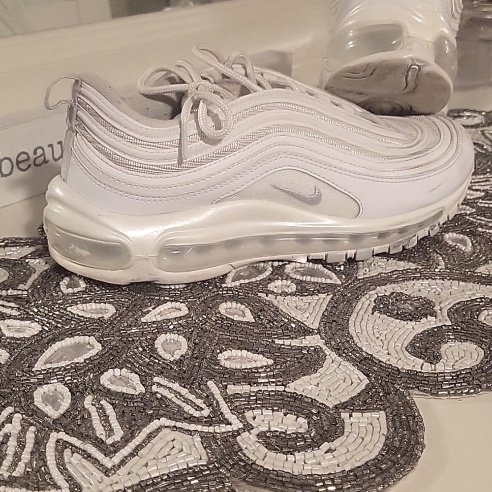 WOMEN'S NIKE AIR MAX 97 CASUAL SHOES size 7.5